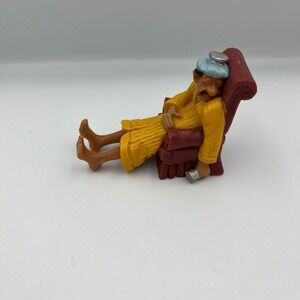 1981 Wilton Figurine Man Sitting In Chair Ice Pack Robe Holding Drink